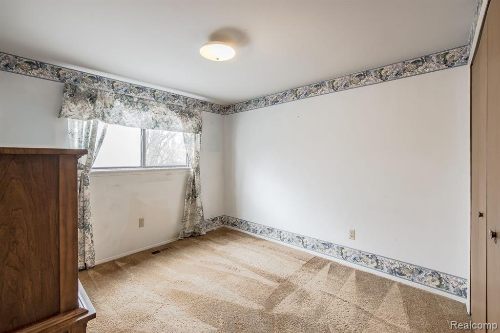 5126 OLD COVE Road, Clarkston, MI — Photo 35