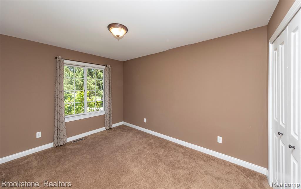 10295 Northridge Court, White Lake, MI — Photo 43