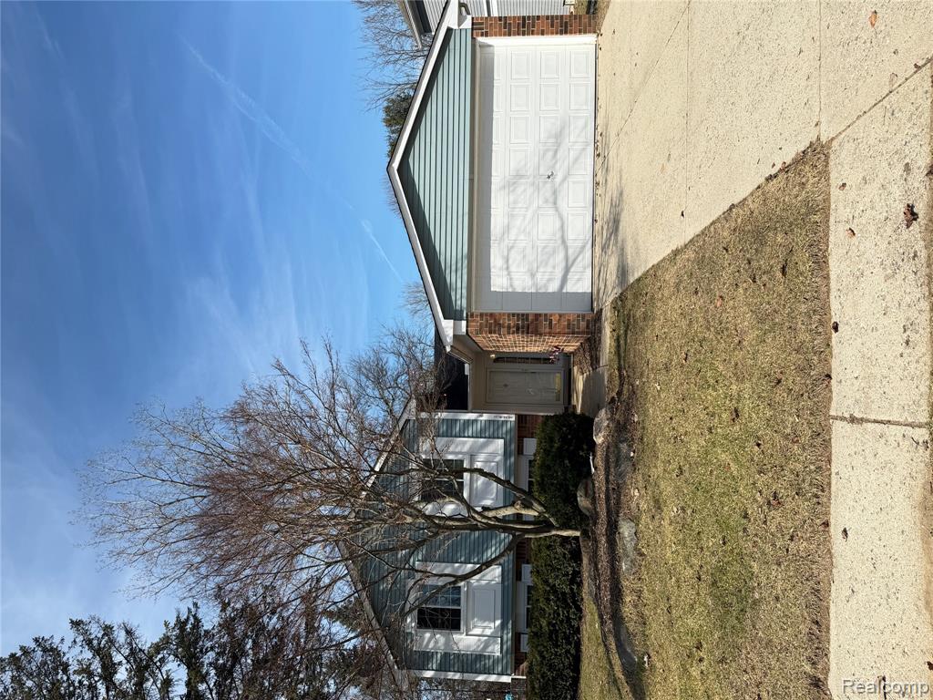 1477 Rue Deauville Boulevard, Ypsilanti, MI 48198 — front exterior