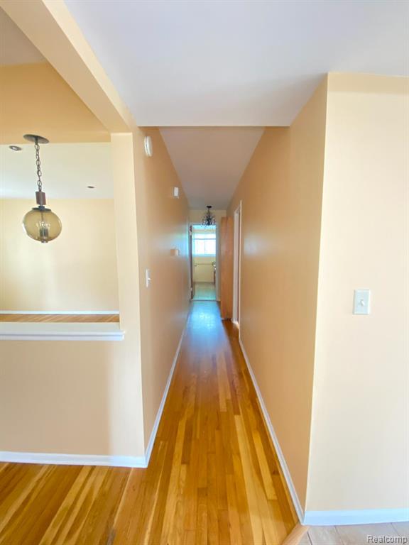 5080 Abington Drive, Troy, MI 48085 — Photo 17
