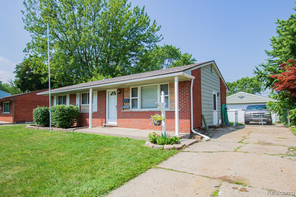 43629 Bockley Drive, Sterling Heights, MI 48313 — Photo 2