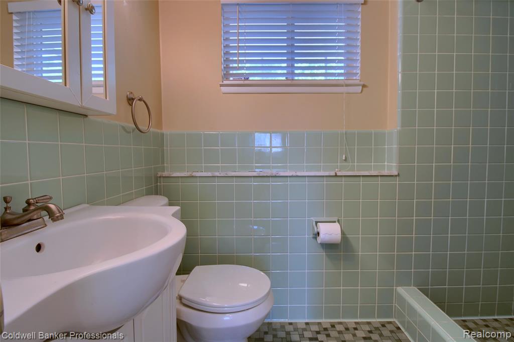 41928 River Oaks, Plymouth, MI 48170 — Photo 21