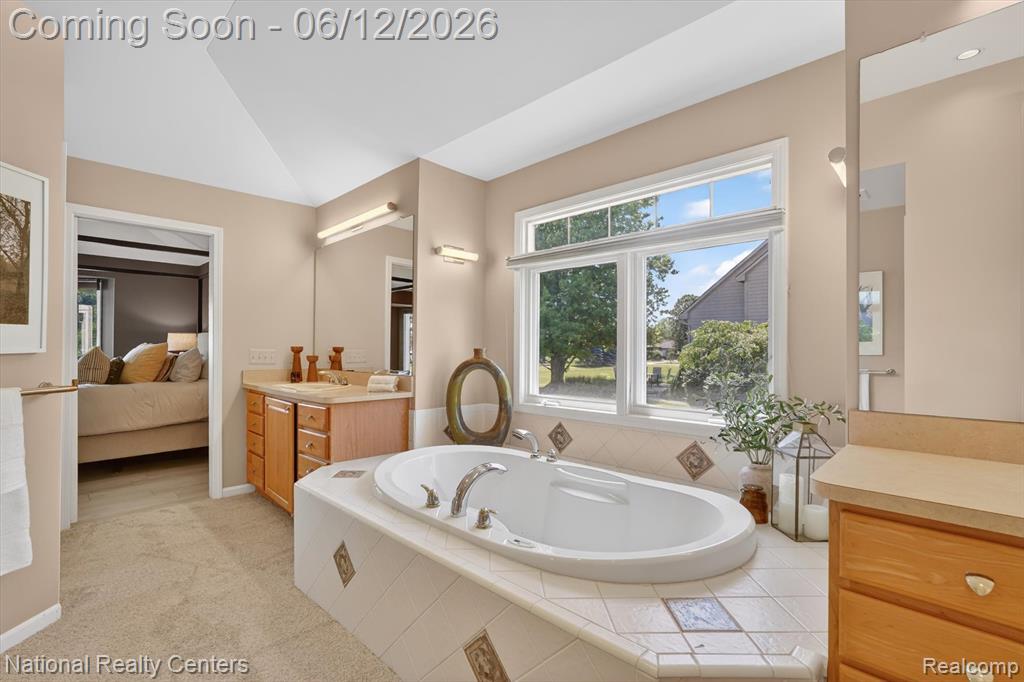 1042 Saint Andrews, Highland, MI — Photo 22