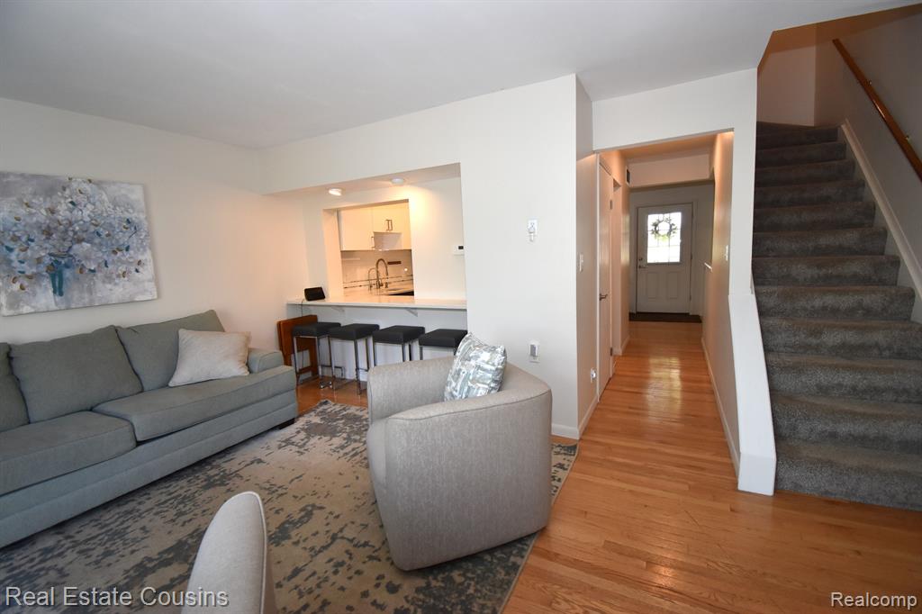 7230 BLUEWATER Drive, 130, Clarkston, MI 48348 — Photo 11