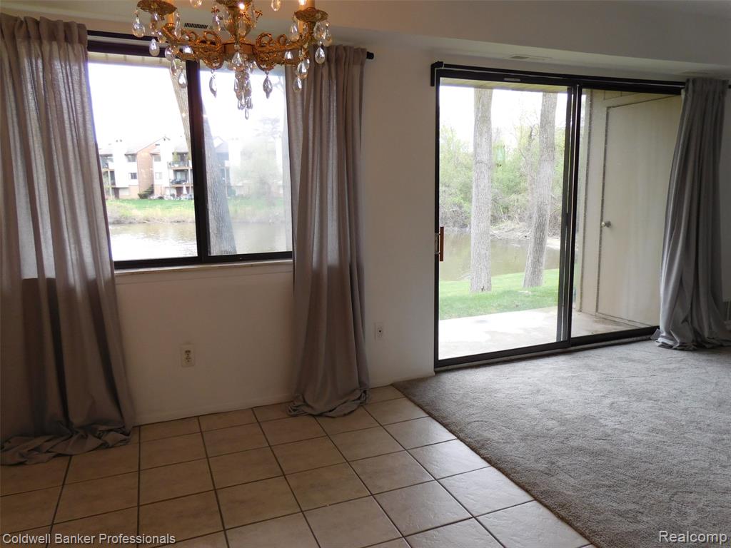 3915 Lone Pine Road, 100, West Bloomfield, MI 48323 — Photo 11
