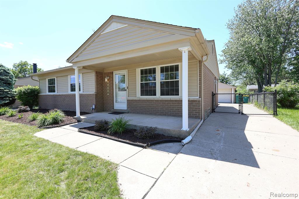9858 FAIRBANKS Street, Van Buren, MI 48111 — Photo 3