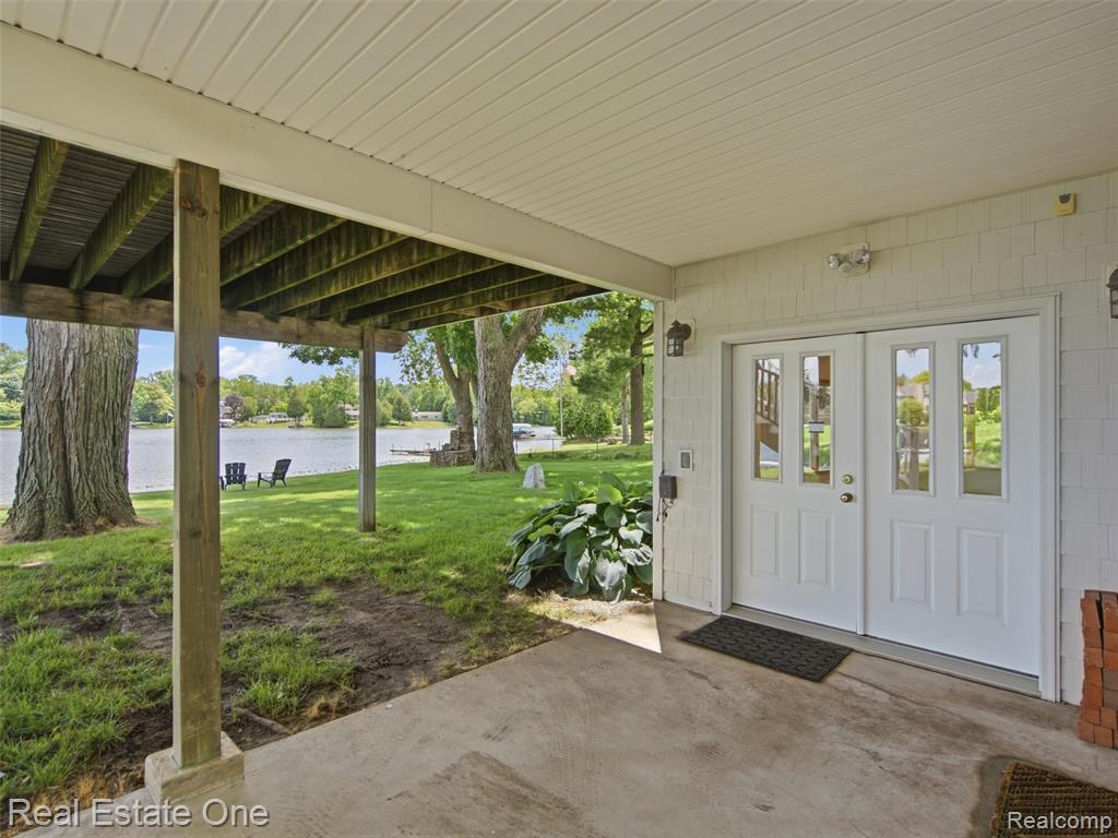 9400 Sashabaw Road, Clarkston, MI 48348 — Photo 16