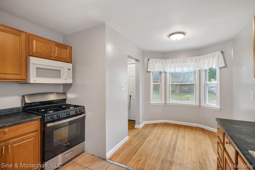 7854 Jackson Street, Taylor, MI 48180 — Photo 10