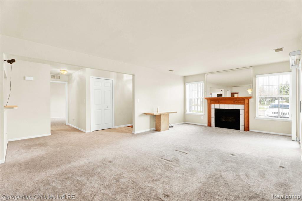 16832 Glenmoor Boulevard, Macomb, MI 48044 — Photo 7