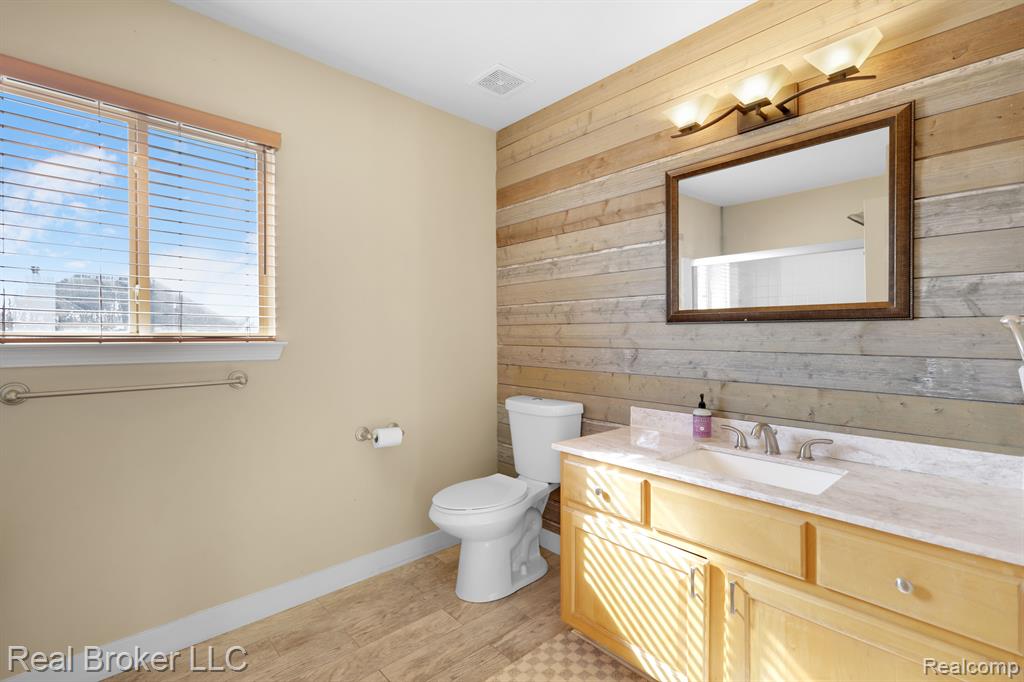 52391 WALNUT Drive, Chesterfield, MI 48047 — Photo 19