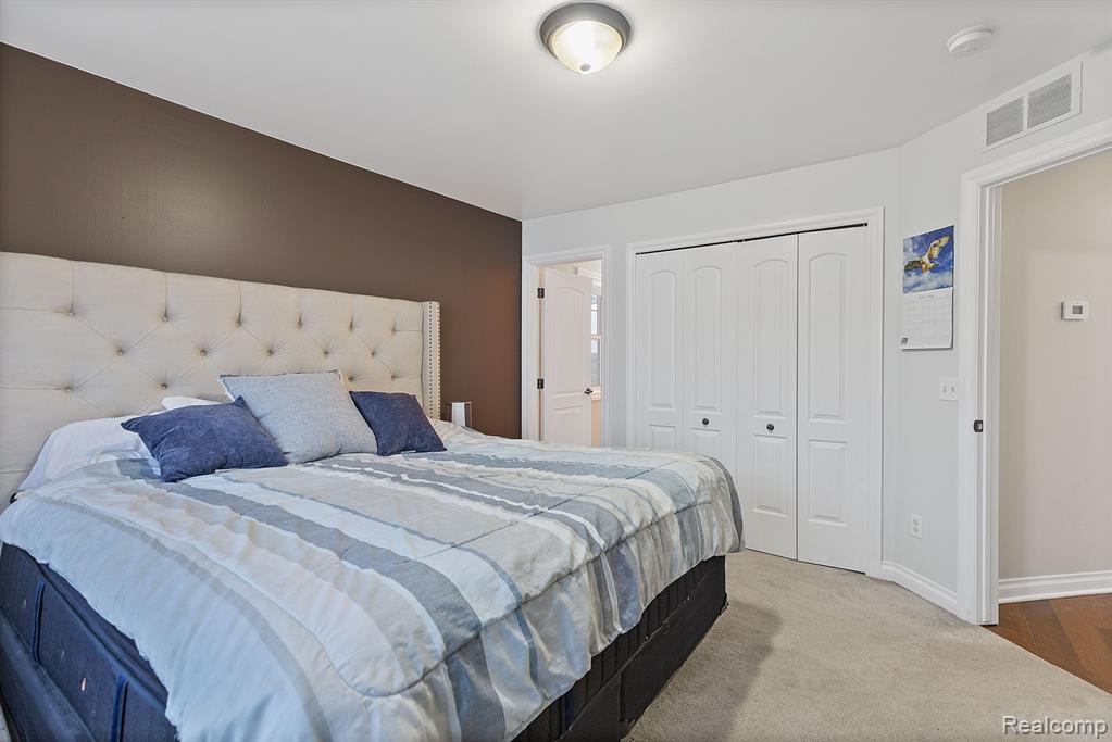 53743 CHAMPLAIN Street, Macomb, MI 48042 — Photo 21