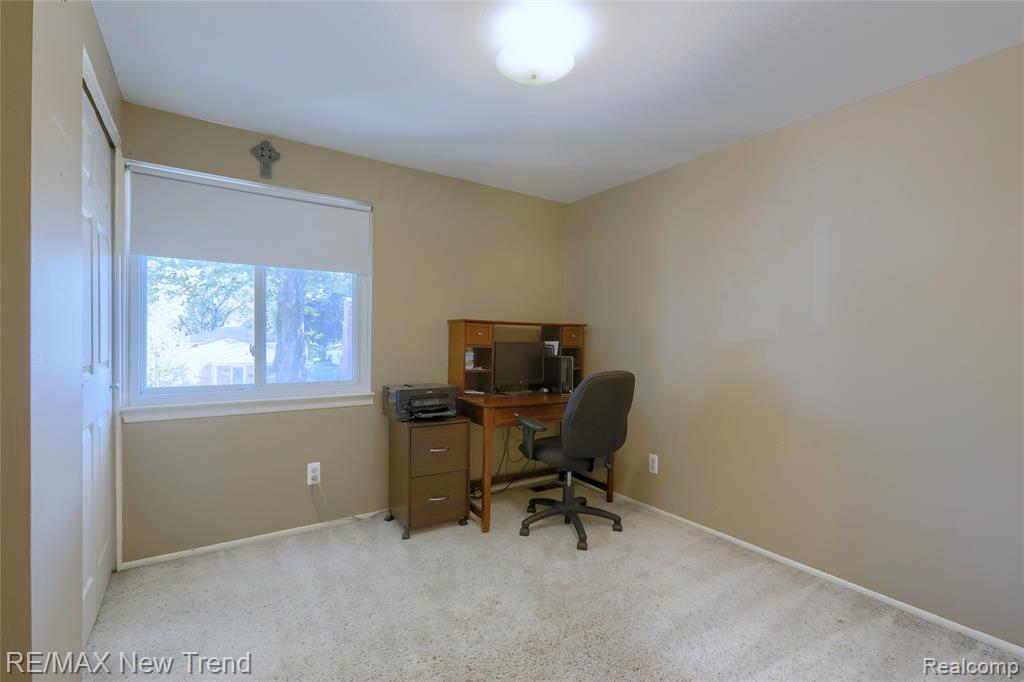 851 N Webik Avenue, Clawson, MI — Photo 19