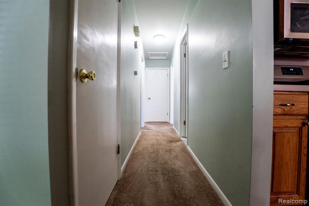 4190 Charter Oak Drive, Flint, MI 48507 — Photo 30