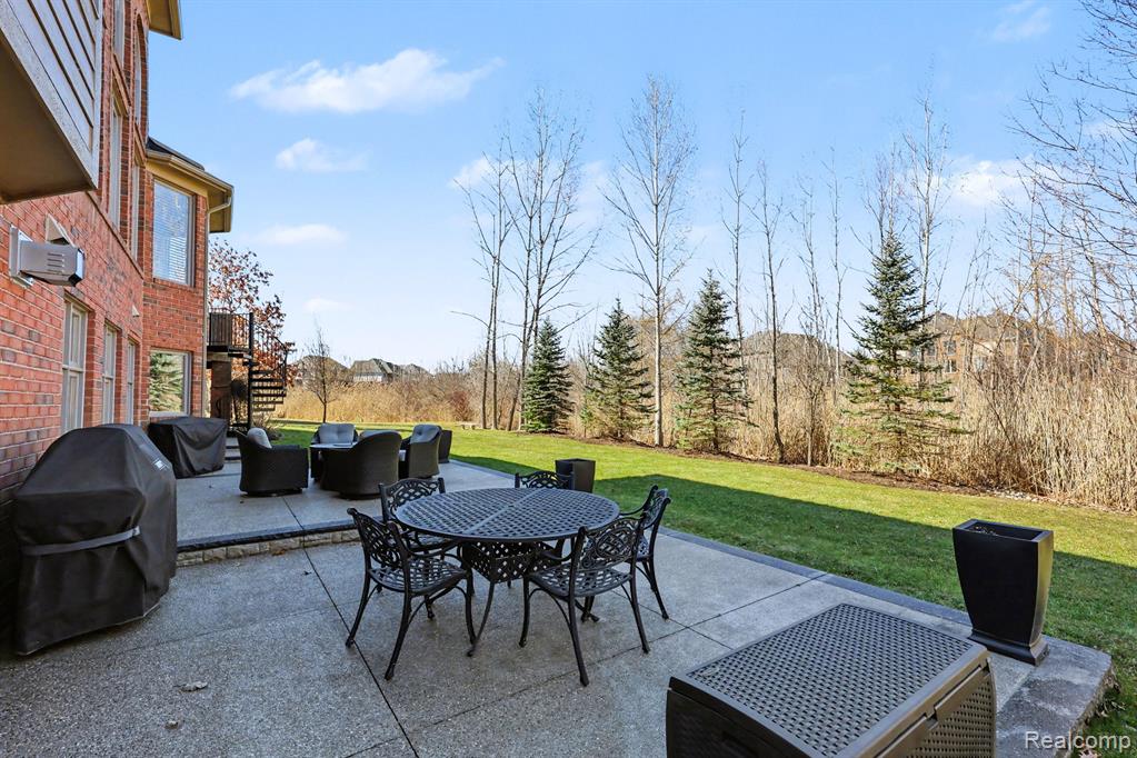 6641 Shadydale Drive, Shelby Twp, MI 48316 — Photo 46