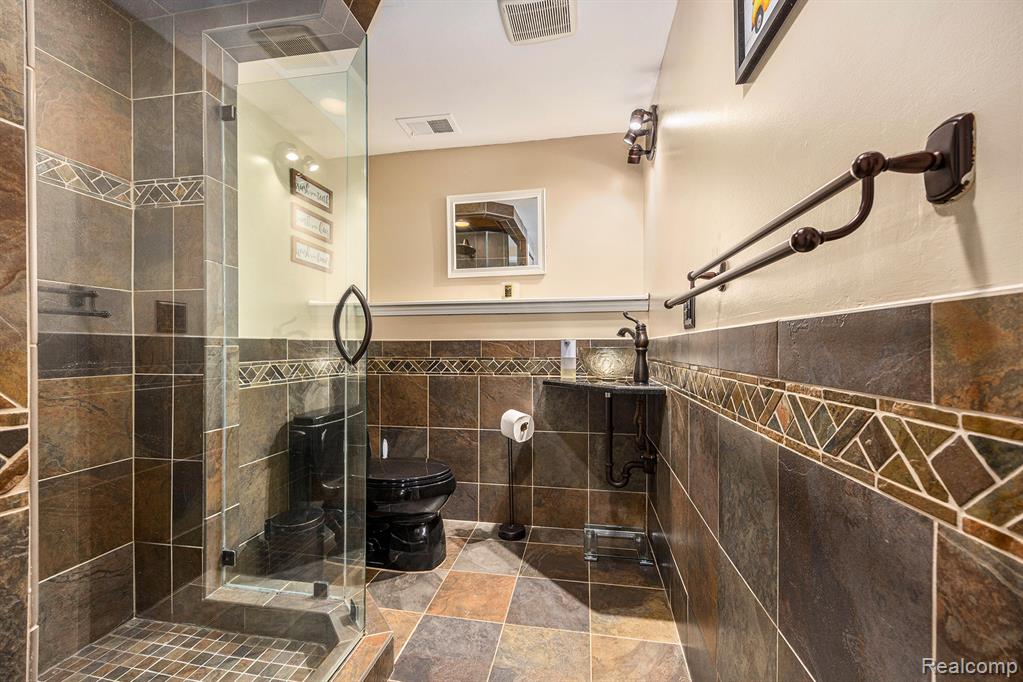 47751 Chrys Road, Macomb, MI 48044 — Photo 14
