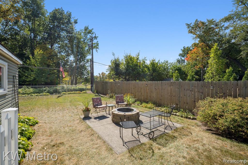903 Hickory Avenue, Royal Oak, MI 48073 — Photo 34
