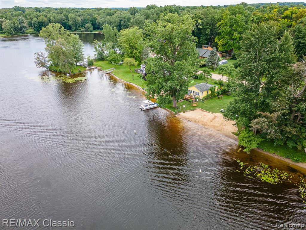 253 Delaware Road, Whitmore Lake, MI 48189 — Photo 30