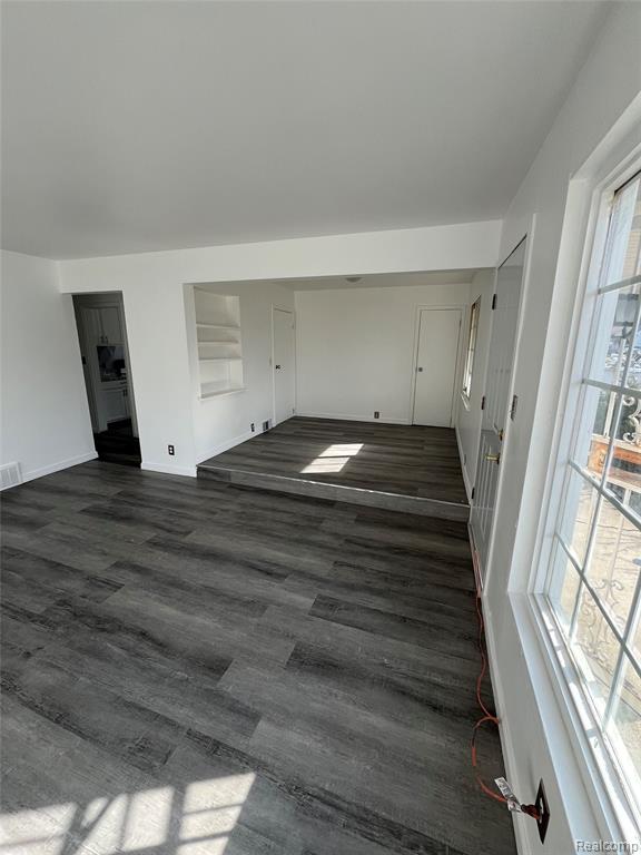 7800 Rutland Street, Detroit, MI 48228 — Photo 12