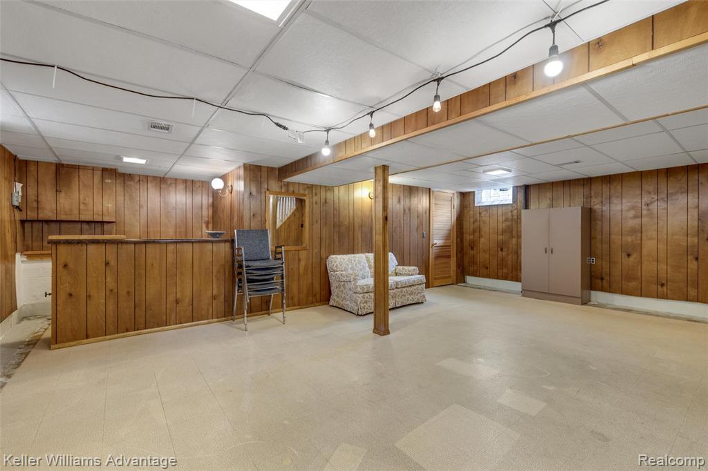 3979 Grindley Park Street, Dearborn Heights, MI 48125 — Photo 21