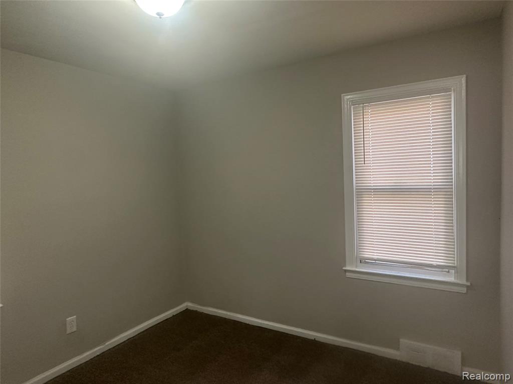 7777 Auburn Street, Detroit, MI 48228 — Photo 10