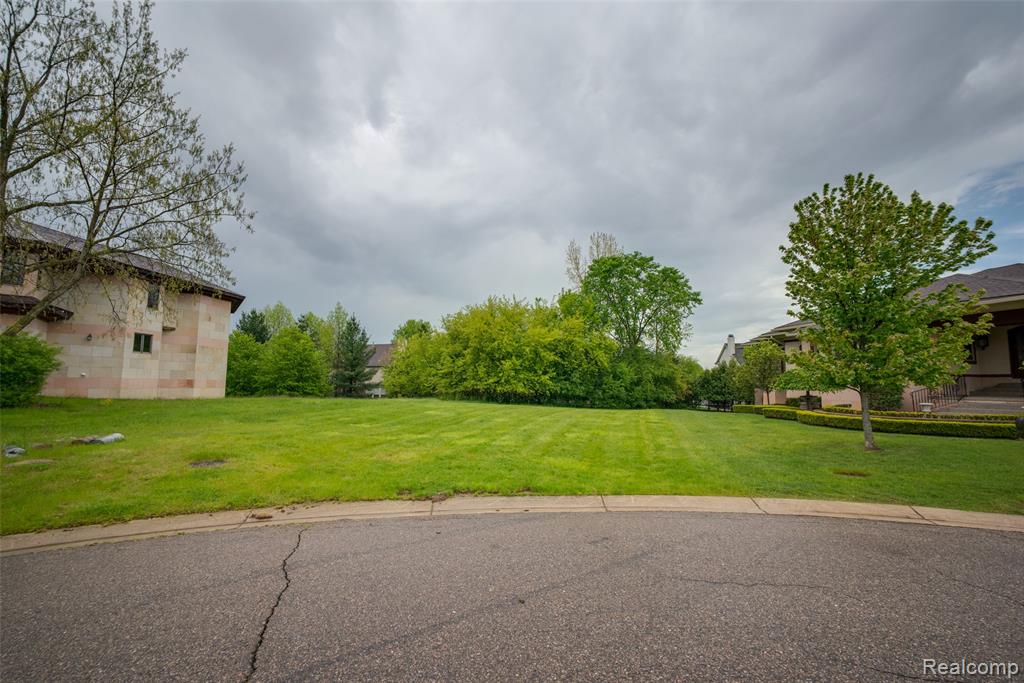 5057 Karachi Street, West Bloomfield, MI — Photo 3
