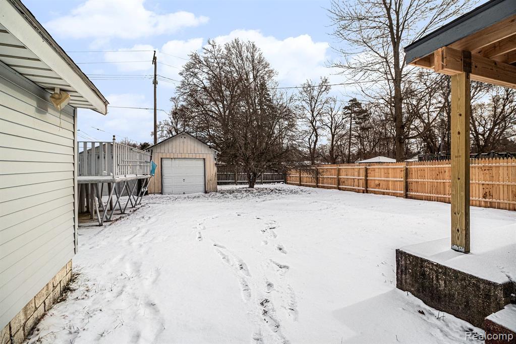180 N Pasadena Street, Ypsilanti, MI 48198 — Photo 23