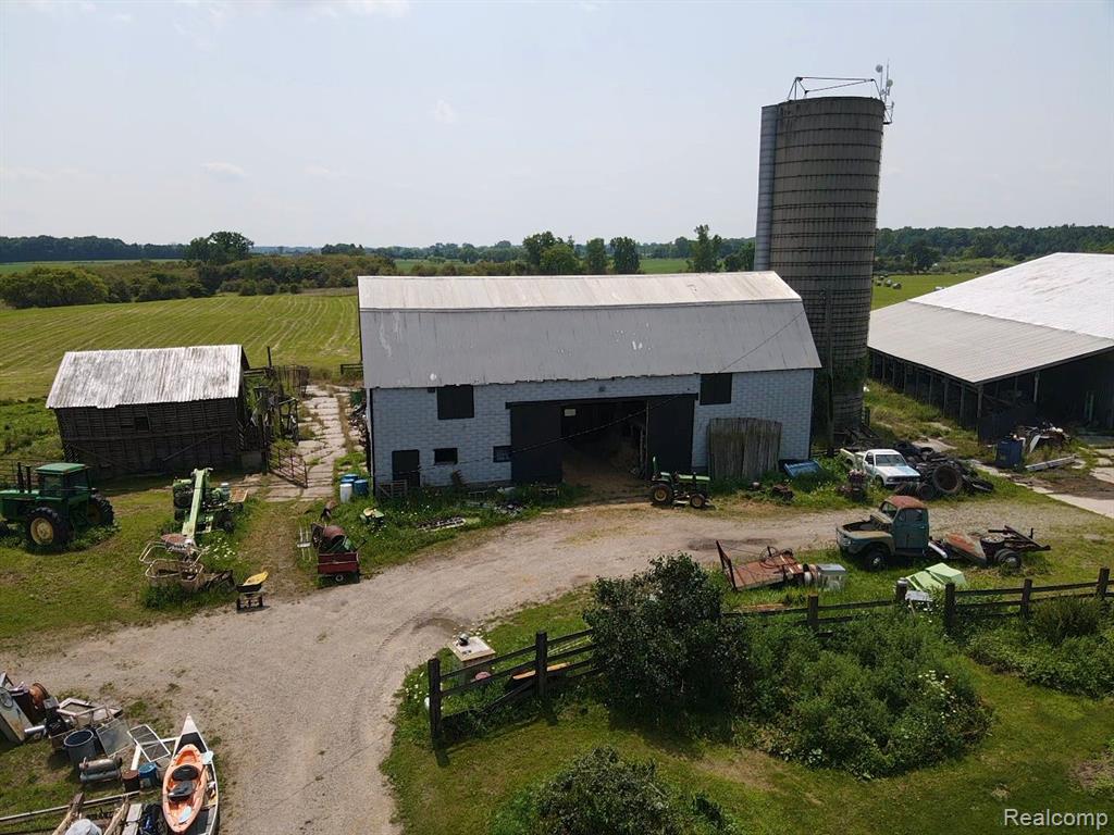5909 BURTCH Road, Grant, MI 48032 — Photo 13