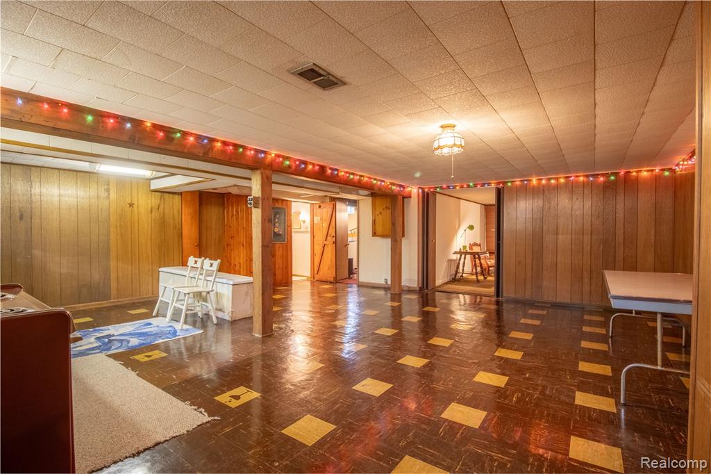 17058 W 13 Mile Road, Beverly Hills, MI 48025 — Photo 25