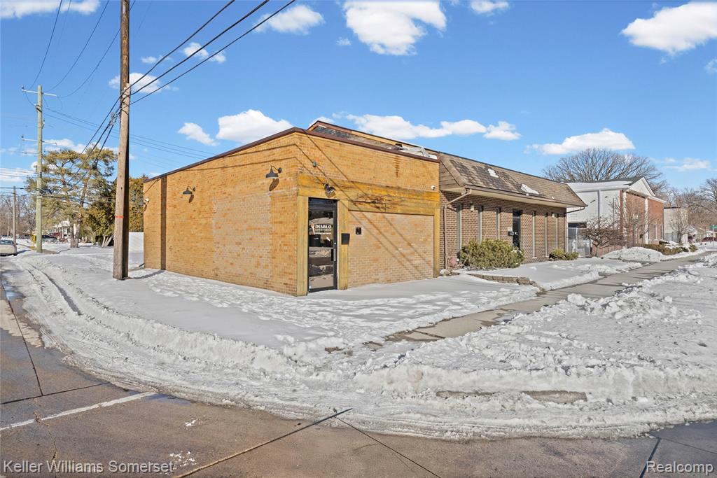 17503 Stephens Drive, Eastpointe, MI 48021