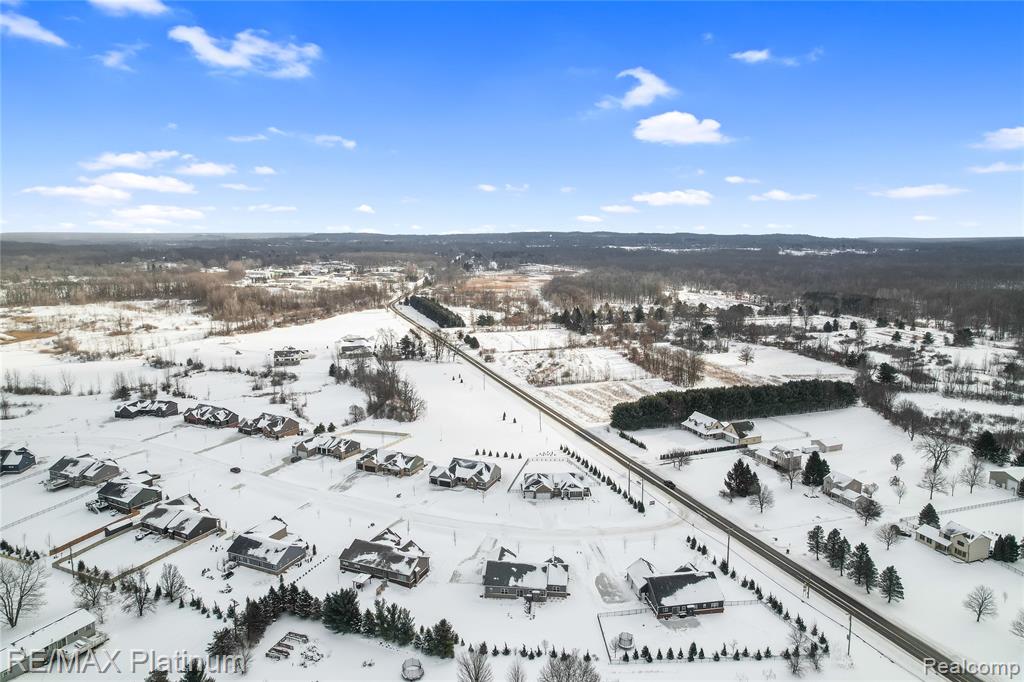 10029 Quarry Ridge Road, Clarkston, MI — Photo 11