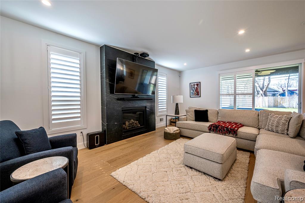 828 Cherokee Avenue, Royal Oak, MI 48067 — Photo 13