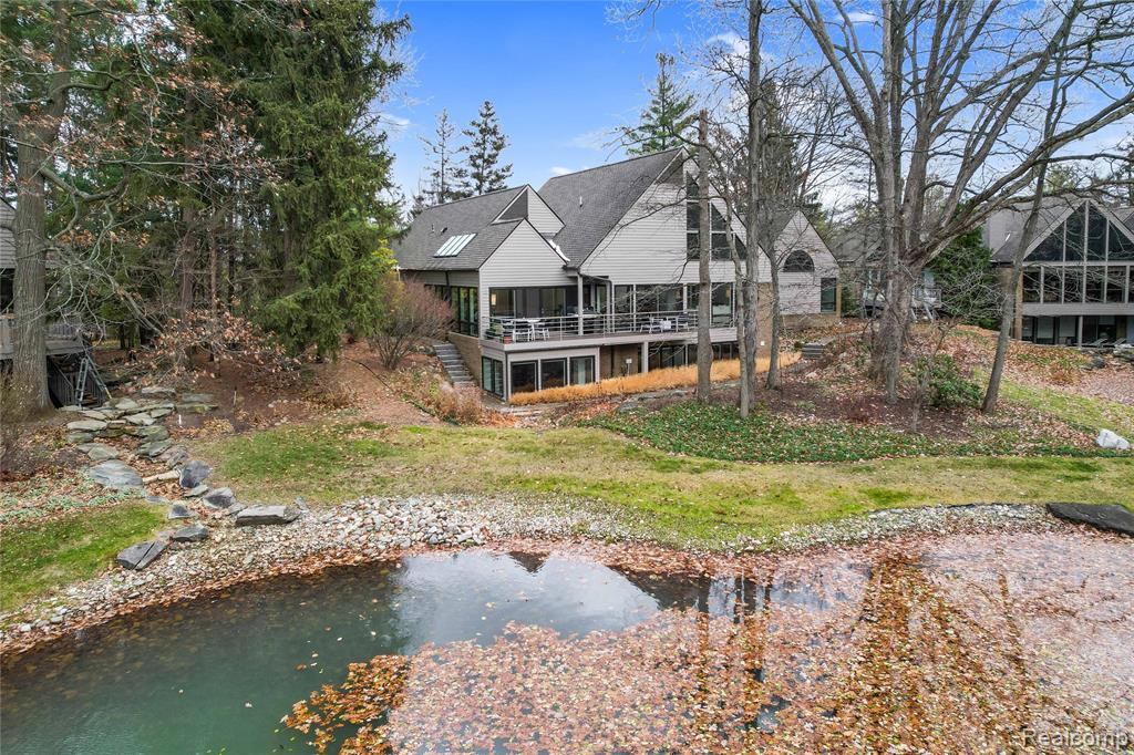 4766 Overton Cove, Bloomfield Hills, MI 48302 — Photo 45