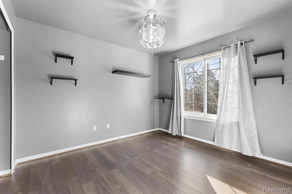 8886 Stonebridge Court, Van Buren, MI 48111 — Photo 14