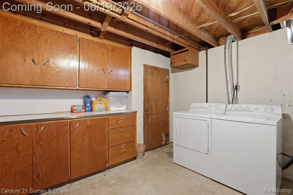 24605 Eton Avenue, Dearborn Heights, MI 48125 — Photo 20