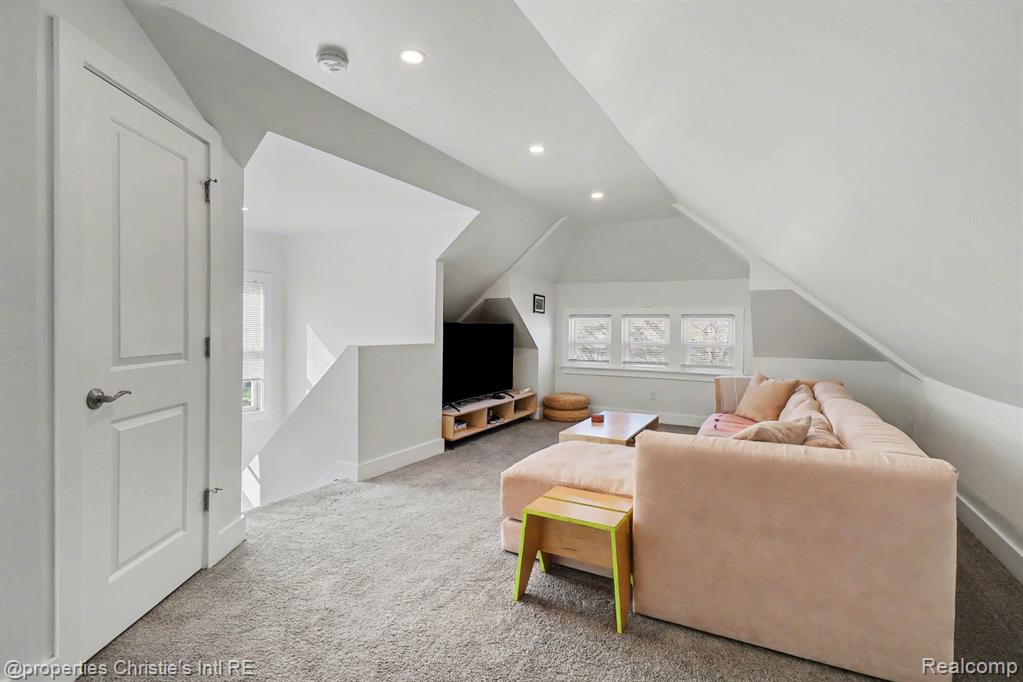 3466 FISCHER Street, Detroit, MI 48214 — Photo 28