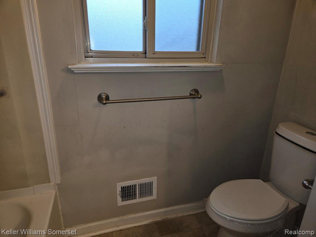 41314 Wessel Drive, Sterling Heights, MI 48313 — Photo 22
