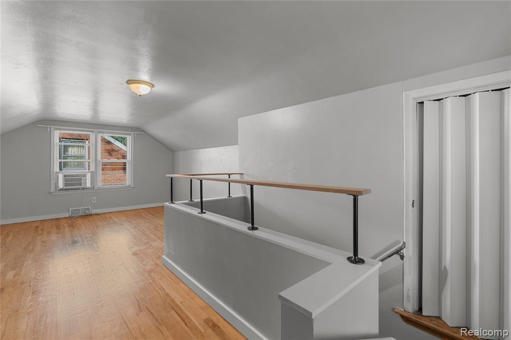 15460 Fielding Street, Detroit, MI 48223 — Photo 14