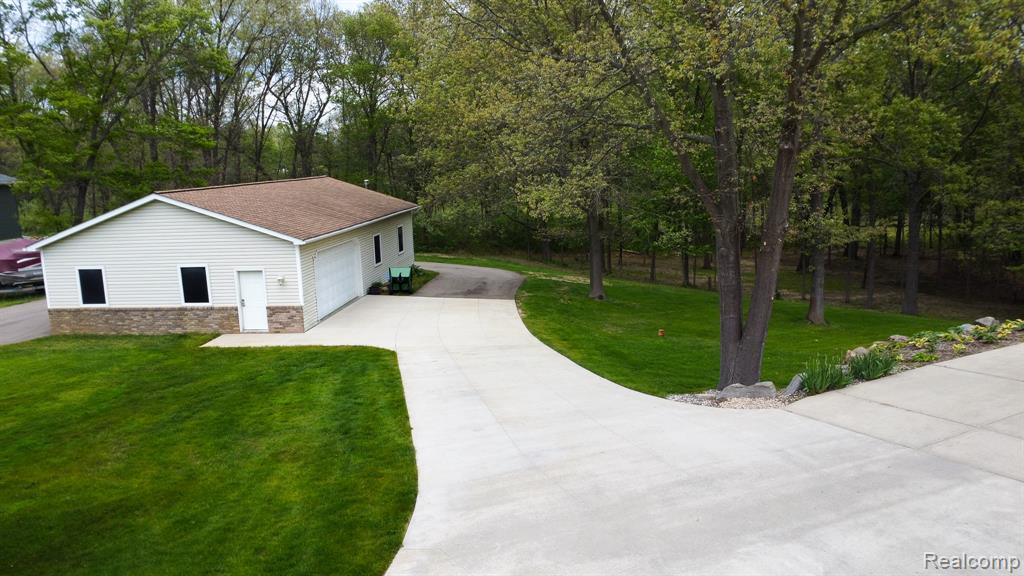 321 Elio, Highland, MI — Photo 40