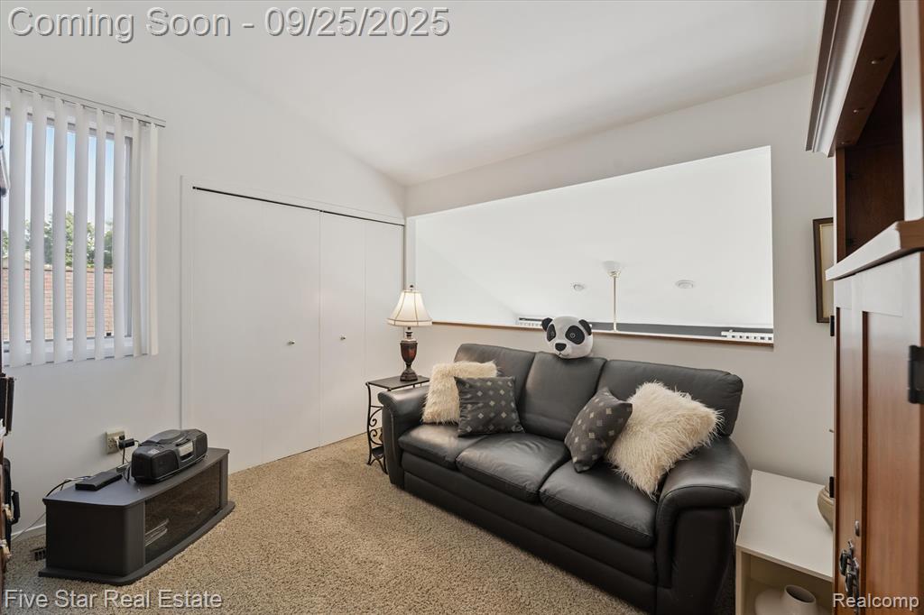 5611 Hillcrest Circle W, 50, West Bloomfield, MI — Photo 28