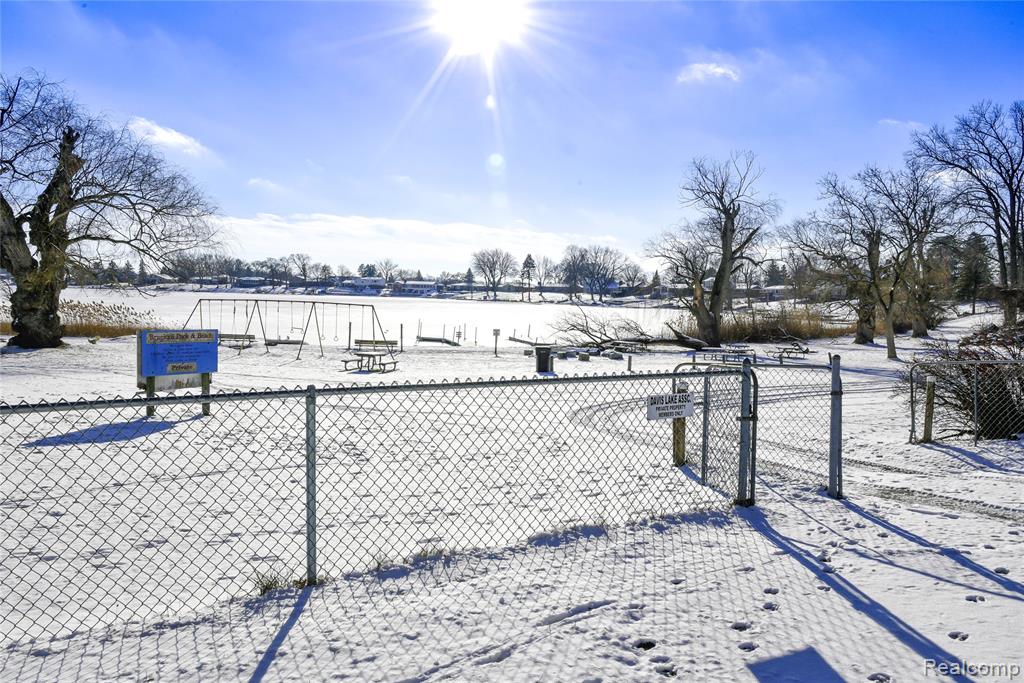 884 Eugene Drive, Oxford, MI 48371 — Photo 56