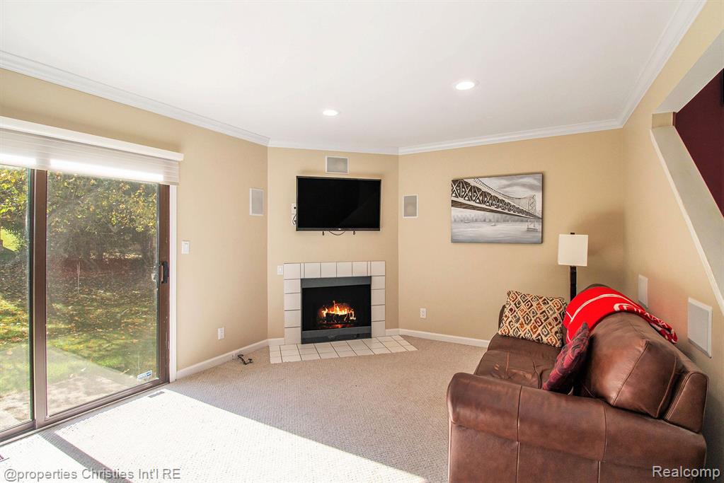 5762 DRAKE HOLLOW Drive W, West Bloomfield, MI — Photo 8