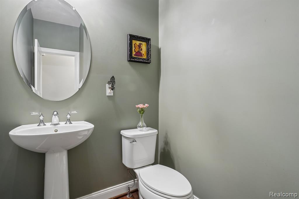 42832 Cardinal Way, Novi, MI — Photo 30