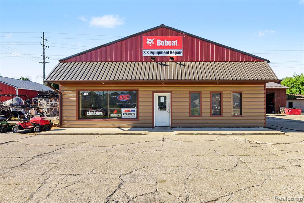 1404 Imlay City Road, Lapeer, MI 48446