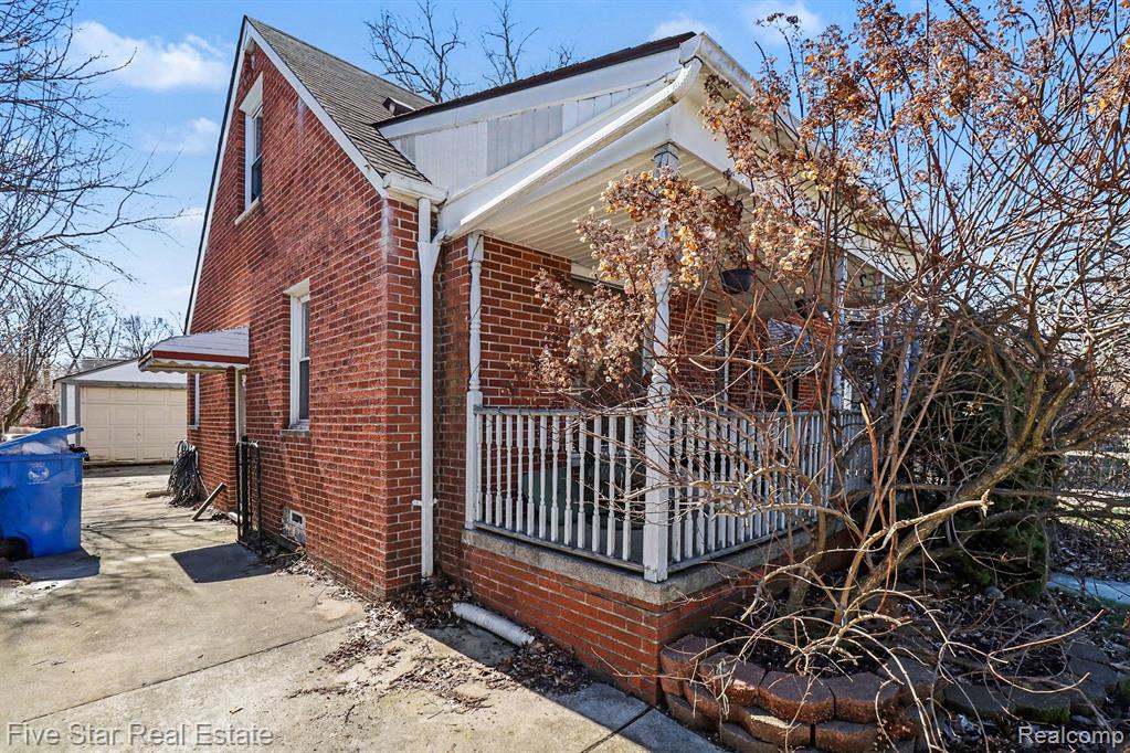 24691 Colgate Street, Dearborn Heights, MI 48125 — Photo 3