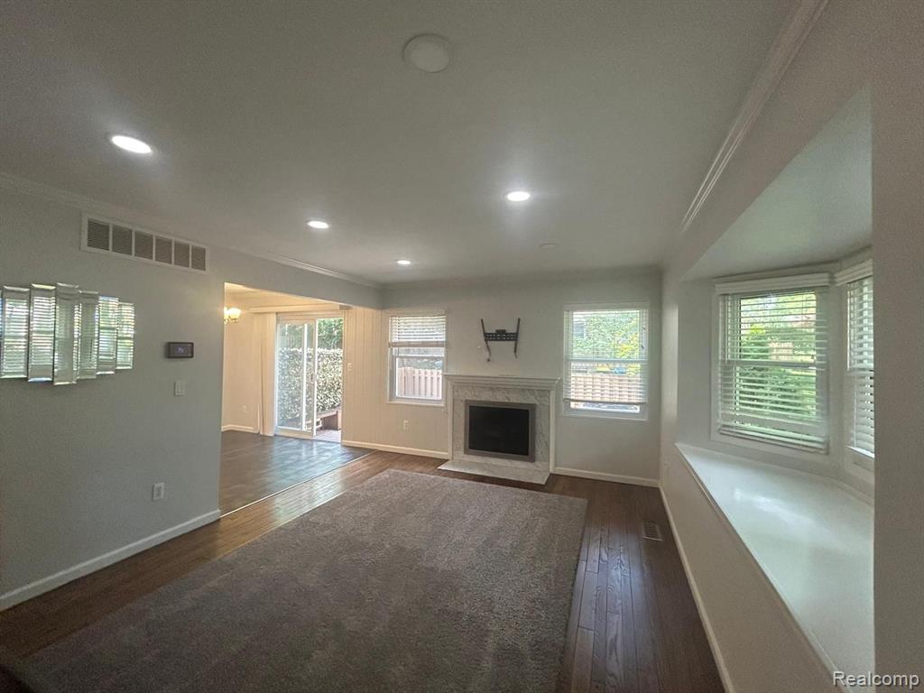 1534 BRENTWOOD Drive, Troy, MI 48098 — Photo 4