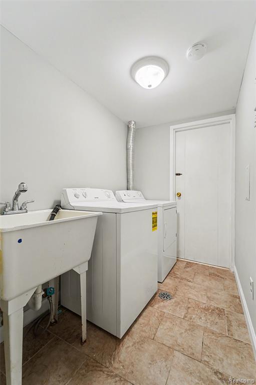 8691 Kennedy Circle, Unit #4, Warren, MI 48093 — Photo 15