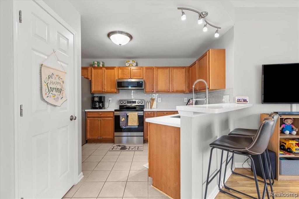 2070 Cloverly Lane, Ann Arbor, MI 48108 — Photo 8
