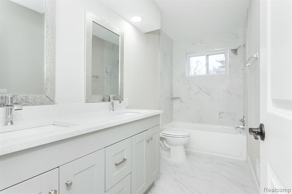 430 DEVILLEN Avenue, Royal Oak, MI 48073 — Photo 16