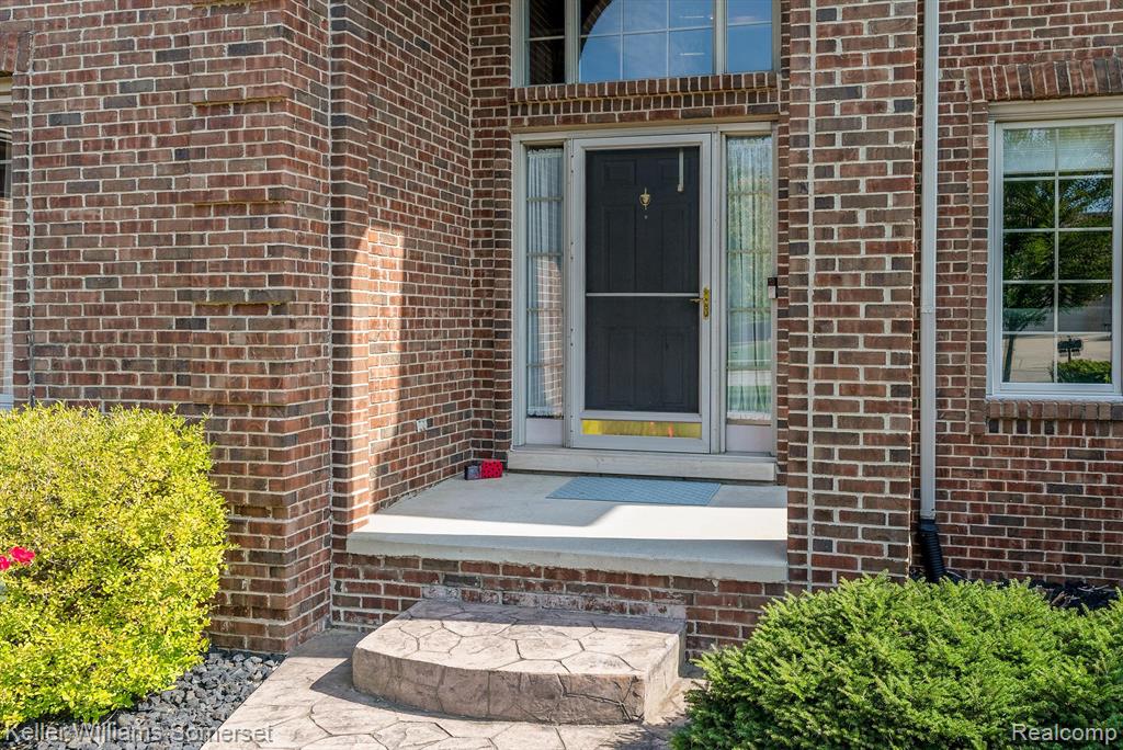 55328 BELMONT Drive, Shelby Twp, MI 48315 — Photo 7