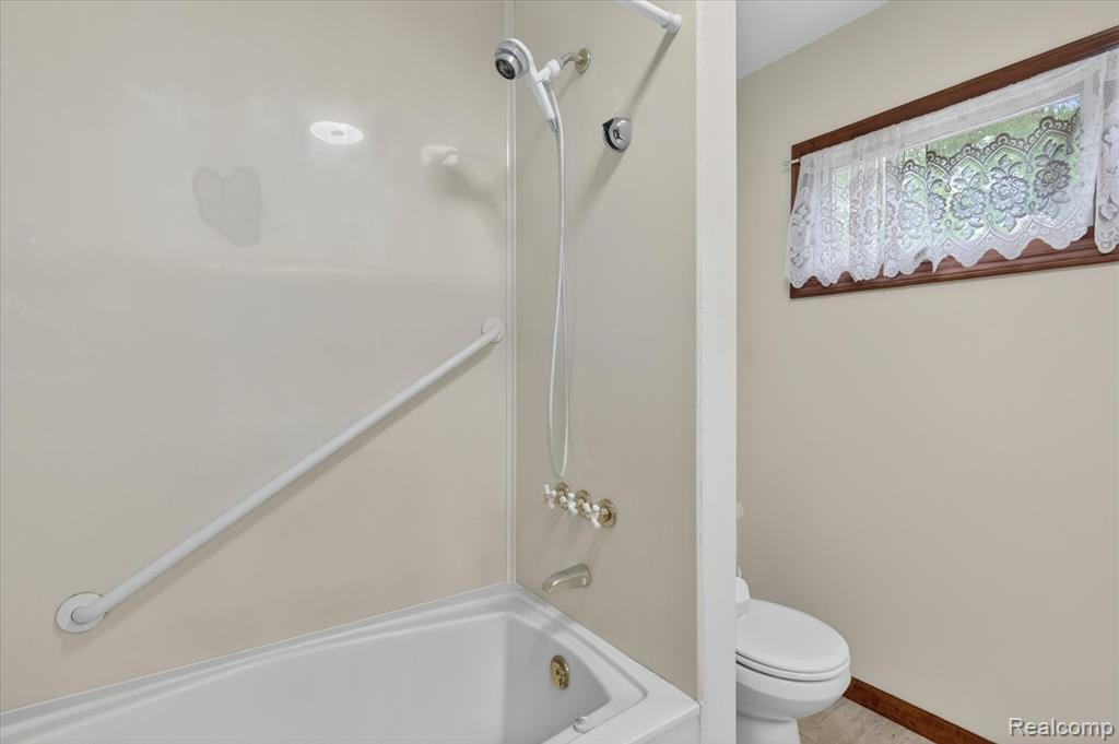 41303 Harris Road, Belleville, MI 48111 — Photo 28